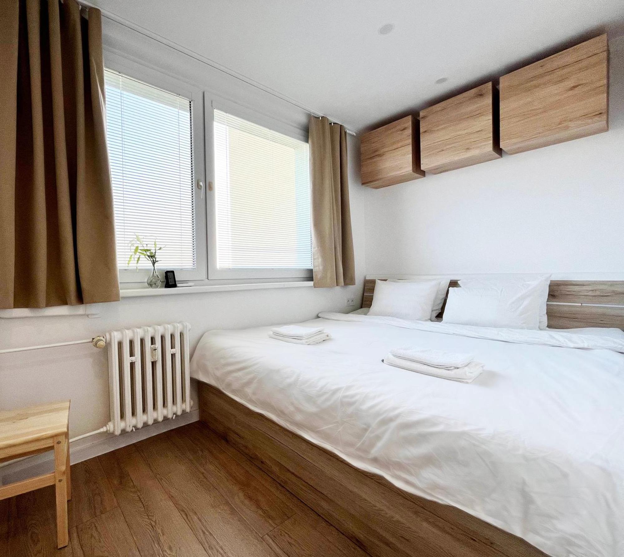Elegant Escape Apartment III - Free Parking, Easy Access To City Center ブラチスラヴァ エクステリア 写真